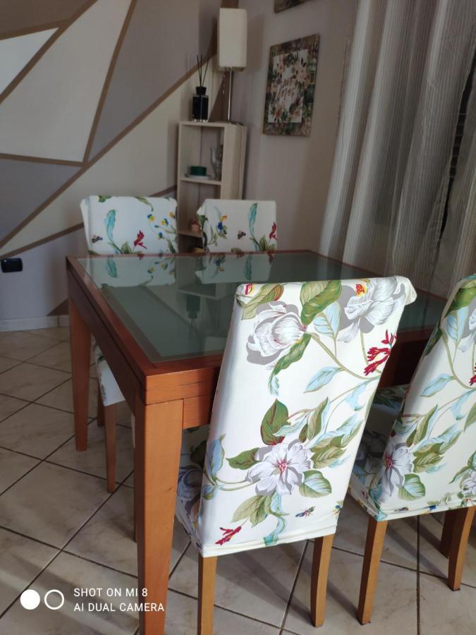Relax Apartment Varcaturo Luaran gambar